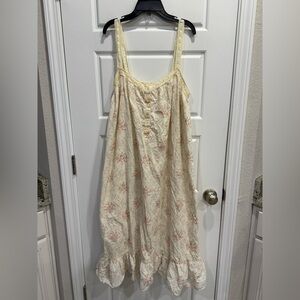 VTG Victoria’s Secret Cream Floral Lace Trim Cotton Cottage Core Nightgown